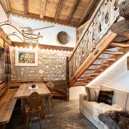 Aparthotel Camping Catinaccio Rosengarten à Pozza di Fassa Extérieur photo