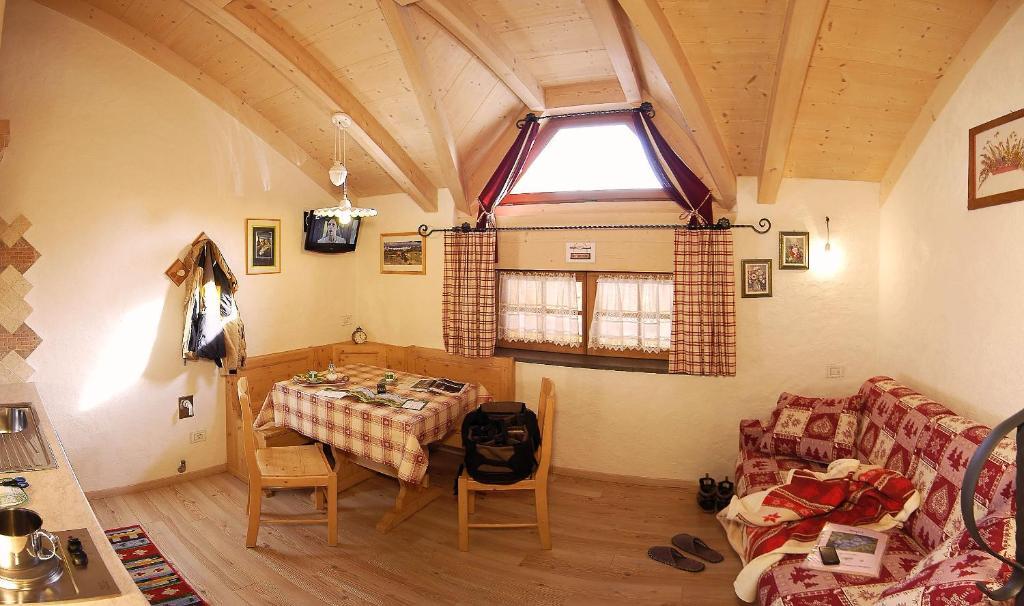 Aparthotel Camping Catinaccio Rosengarten à Pozza di Fassa Chambre photo