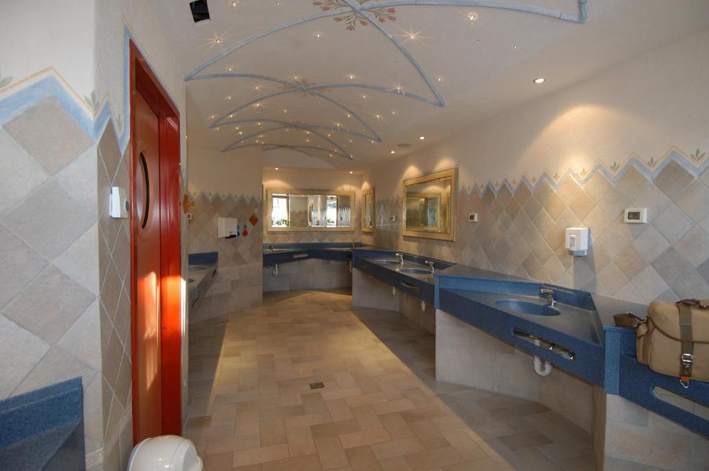Aparthotel Camping Catinaccio Rosengarten à Pozza di Fassa Extérieur photo