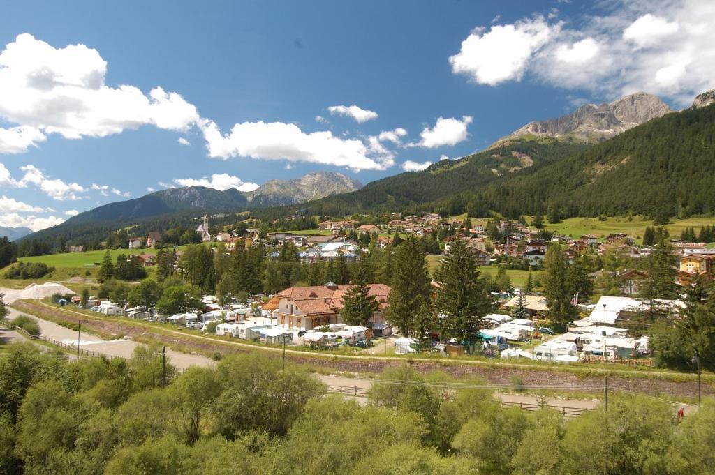 Aparthotel Camping Catinaccio Rosengarten à Pozza di Fassa Extérieur photo