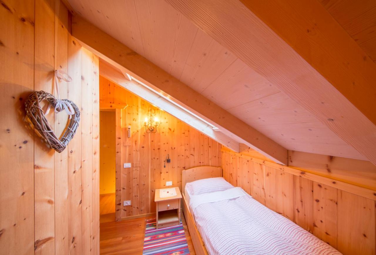 Aparthotel Camping Catinaccio Rosengarten à Pozza di Fassa Extérieur photo